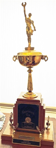 Richard Petty Original 1973 Daytona 500 Trophy